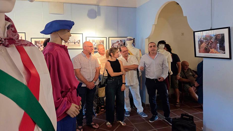 Imagen Los dances de Los Monegros muestran su riqueza en la exposición itinerante ‘La Cardelina’