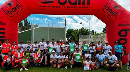 Imagen Casi un centenar de niñas y niños participan en el triatlón infantil de...