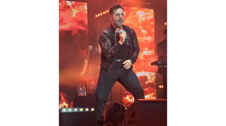 Imagen Bustamante conquista al público en uno de los conciertos con más tirón...