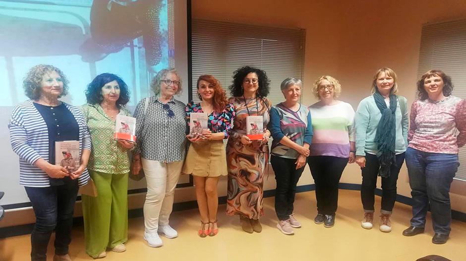 Imagen La Biblioteca de Sariñena celebra el Día de las Bibliotecas con la escritora Angélica Morales