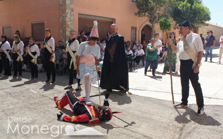 Imagen Los dances enseñan a crear dichos, loas y motadas para asegurar su futuro