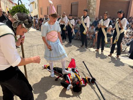 Imagen El Ángel volvió a vencer al Diablo en Pallaruelo de Monegros